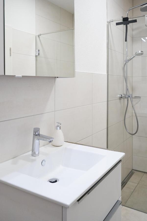 Apartwehr Business&Ferien Apartment Lila Exterior foto